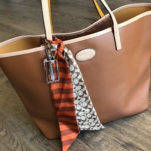 Coach Tote Bag Tan/Brown